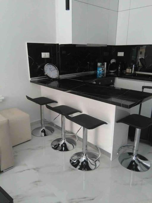 Luxurious Apartment In The Heart Of テッサロニキ エクステリア 写真