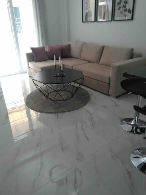 Luxurious Apartment In The Heart Of テッサロニキ エクステリア 写真