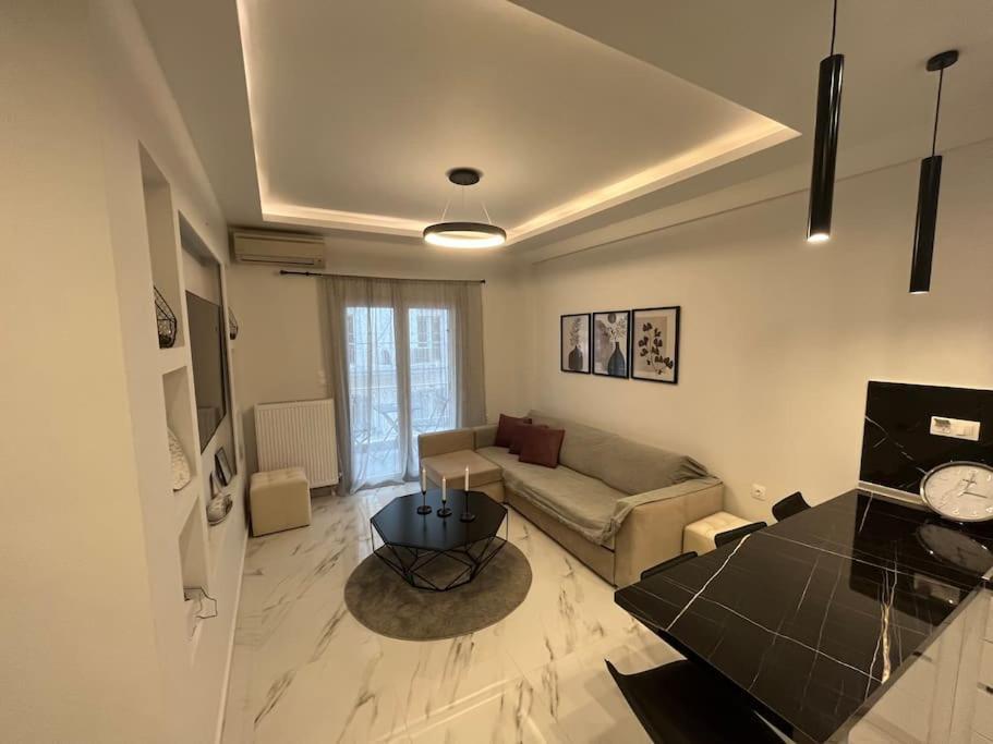 Luxurious Apartment In The Heart Of テッサロニキ エクステリア 写真